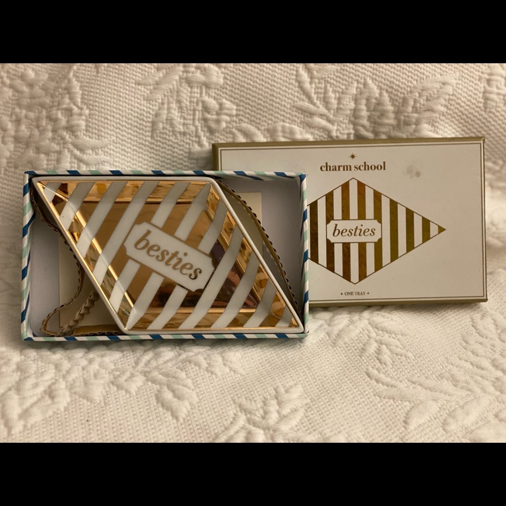 For your BFF — a ceramic jewelry dish!